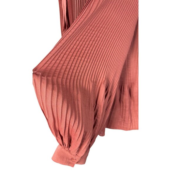 NWOT Treasure & Bond Womens Blouse Size XL Red Rust Pleated Ruffle Neck Tie - Picture 8 of 10